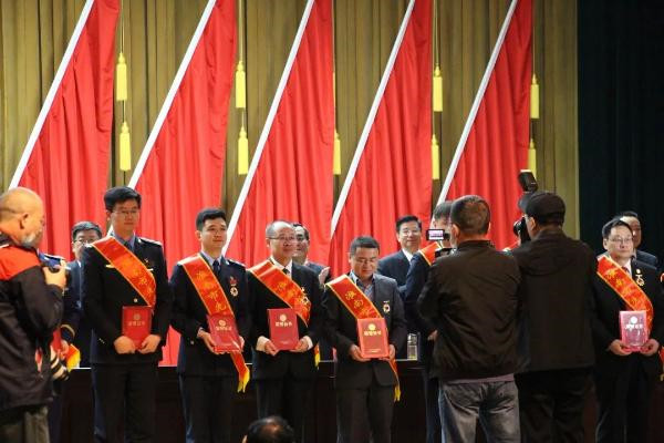 淮南市第一人民醫(yī)院陶鈞同志榮獲 “淮南市先進工作者” 榮譽稱號