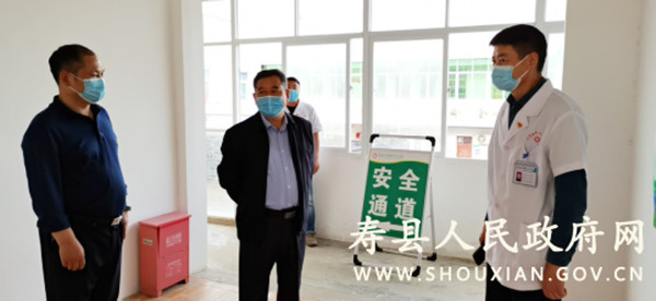 淮南壽縣縣委常委、副縣長(zhǎng)閆明圣督導(dǎo)三覺鎮(zhèn)疫情防控工作