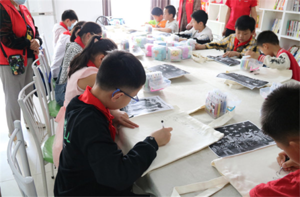 淮南九二小開展迎六一“童心向黨，愛我中華”關(guān)愛留守兒童主題活動(dòng)