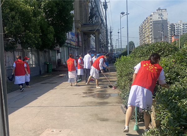 淮南環(huán)境整治共參與 文明潘集有你我 ——潘集區(qū)婦計(jì)中心開(kāi)展志愿服務(wù)活動(dòng)