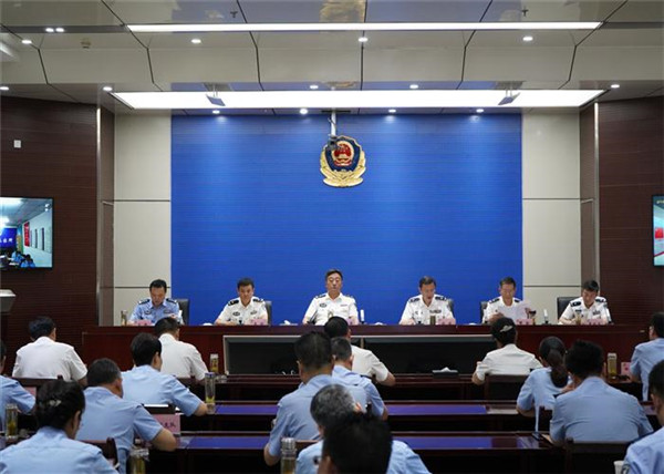 淮南市公安局召開(kāi)全市公安機(jī)關(guān)創(chuàng)建全國(guó)文明城市動(dòng)員大會(huì) 晁友福副市長(zhǎng)出席并講話