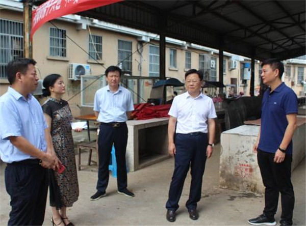 淮南：葛遠(yuǎn)群率隊督查文明創(chuàng)建工作