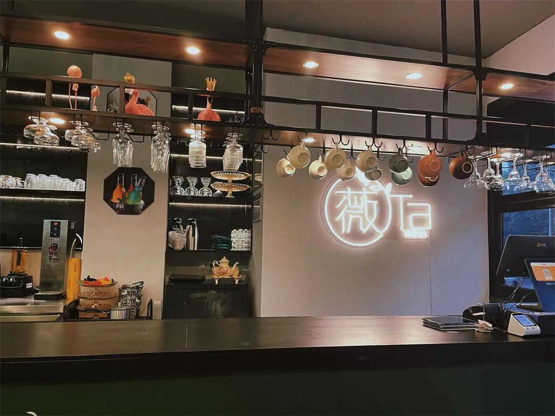 【隱藏在山南的小格調(diào)】露天花園餐廳~西餐、酒吧、下午茶......美好的夜晚從微醺開始