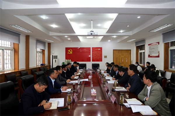 淮南市大通區(qū)委理論學習中心組學習會議召開