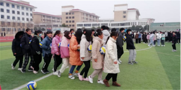 淮南市職業(yè)教育中心“慶元旦、迎新年”趣味運(yùn)動(dòng)會(huì)圓滿落幕