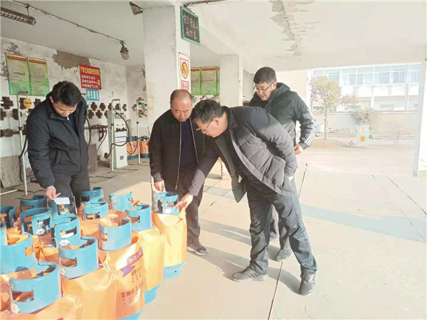 淮南市城鄉(xiāng)建設局率隊督查節(jié)前液化氣安全生產(chǎn)工作