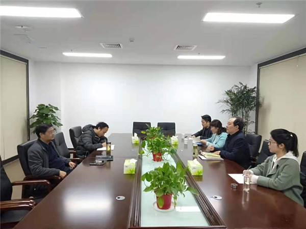 淮南市審計(jì)局赴銅陵審計(jì)組臨時(shí)黨支部與銅陵市審計(jì)局機(jī)關(guān)黨委開(kāi)展黨建交流活動(dòng)